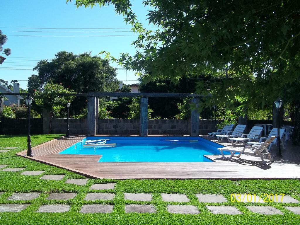 Pousada Casa Rosa Canela Exterior photo